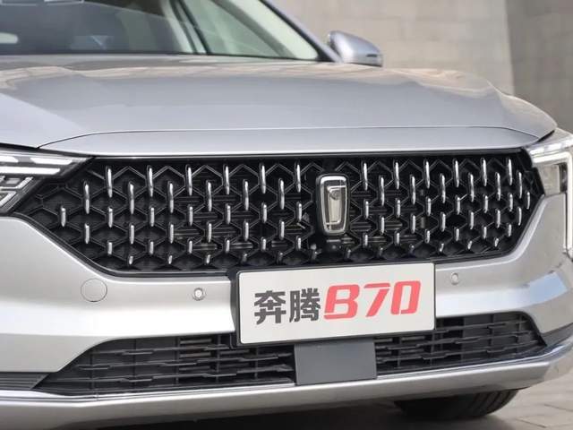 2.0T大对决 星瑞遇强敌 竟然价格都没优势