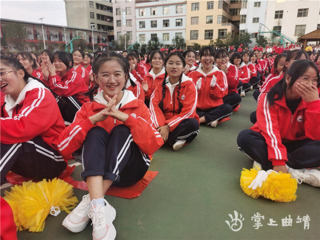 宣威市东升实验中学开展第五届体育文化艺术节活动