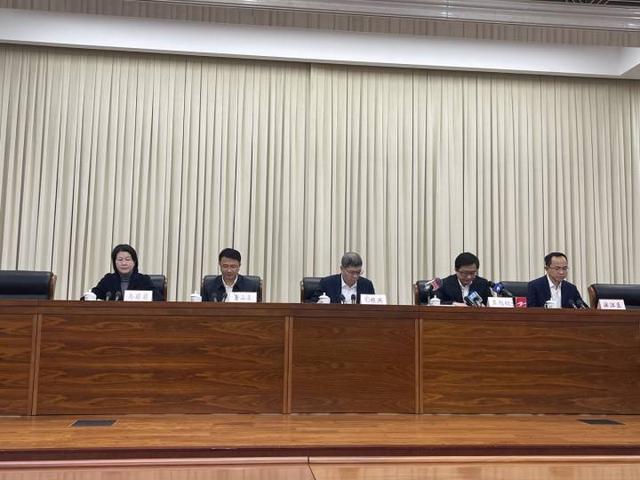 杭州最新疫情：截至今天15时，密接者553人、次密接808人，均已落实集中隔离管控休闲区蓝鸢梦想 - Www.slyday.coM