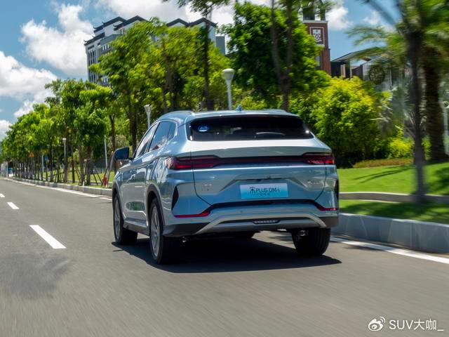 长续航,低油耗的家用利器,试驾宋plus dm-i冠军版-新浪汽车