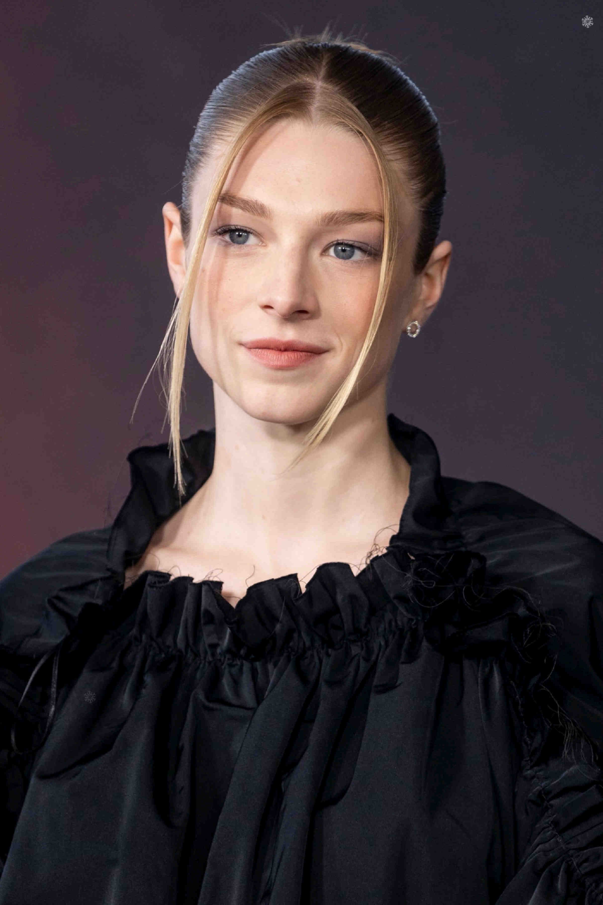 hunter schafer 参加《亢奋》_高清图集_新浪网