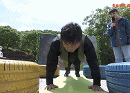 小毕哥带来青春“回忆杀”，有没有击中你的心！休闲区蓝鸢梦想 - Www.slyday.coM