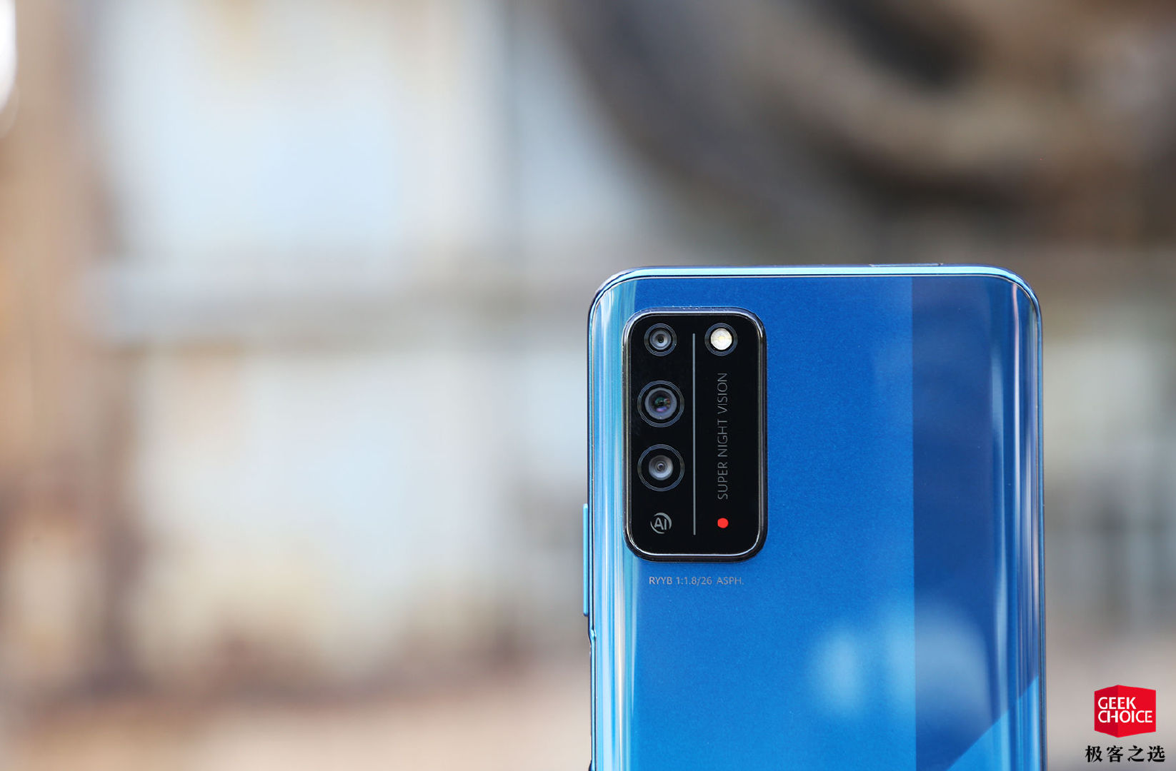 荣耀x10 评测:麒麟 820 和 90hz 屏幕都有,新一代用户「收割机」?