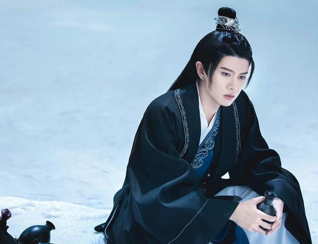 任嘉伦热巴拍吻戏巴不得，他俩吻戏辣眼睛@闻视介休闲区蓝鸢梦想 - Www.slyday.coM