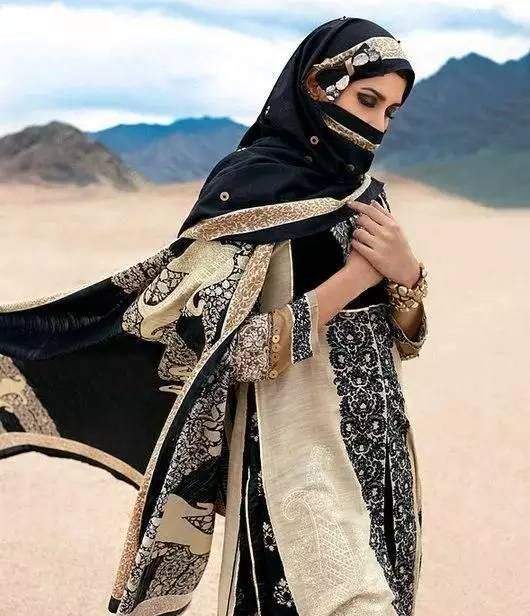 神秘的面纱下透彻心底之美的阿拉伯女郎