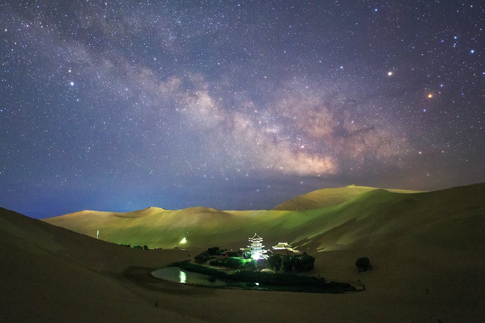 甘肃短视频制作机构 关于“夕阳星空下的大地之子”摄影,短视频大赛的公告
