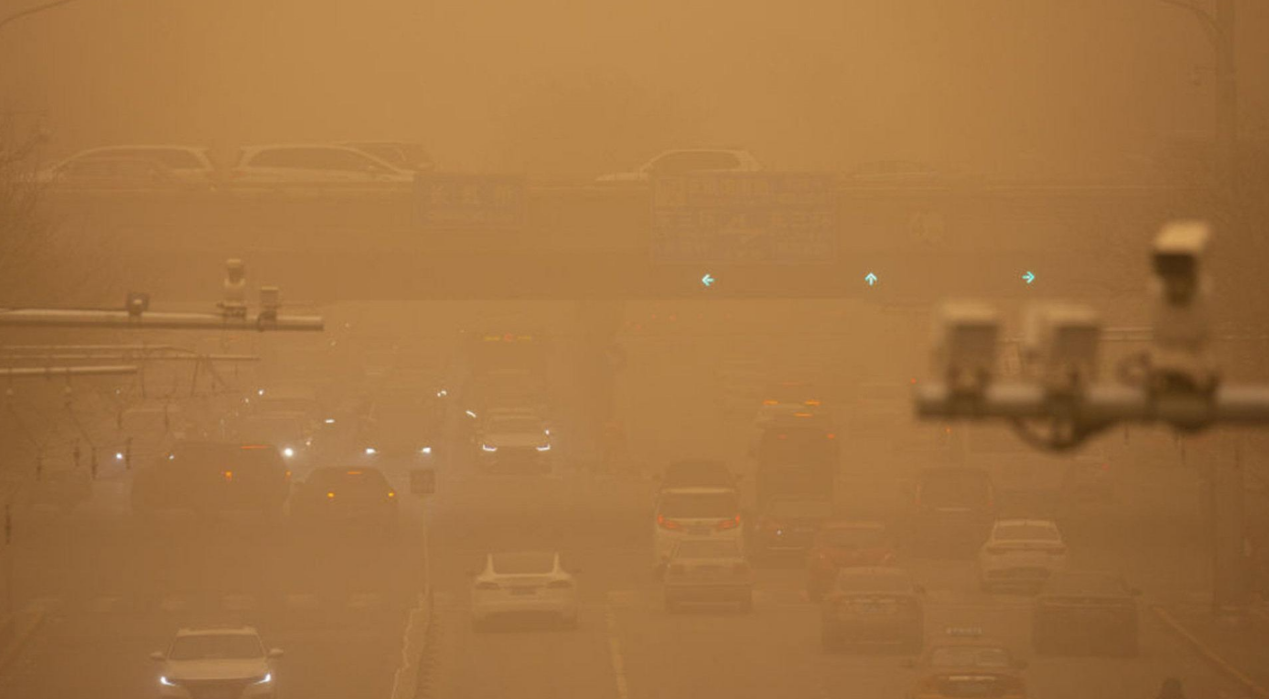 北京遭遇10年来最强沙尘暴这么多年的环境治理白做了