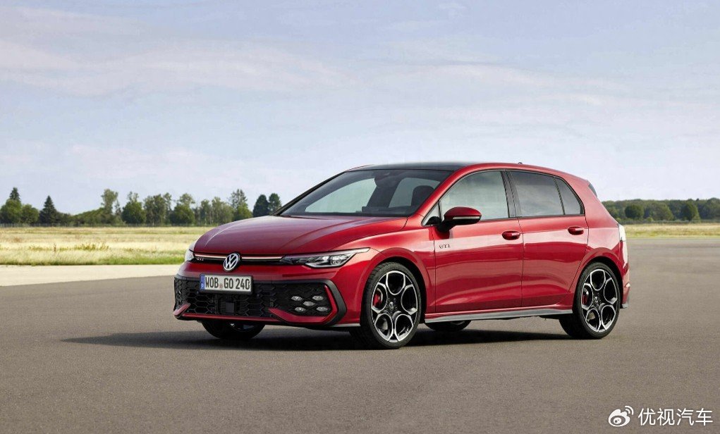 首先在造型设计方面,新款大众高尔夫gti作为中期改款车型,相较于现款