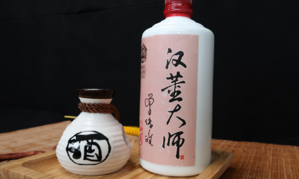 年纪大了还好喝两口？这3种酒倒贴钱也不能喝，早懂不吃亏！休闲区蓝鸢梦想 - Www.slyday.coM