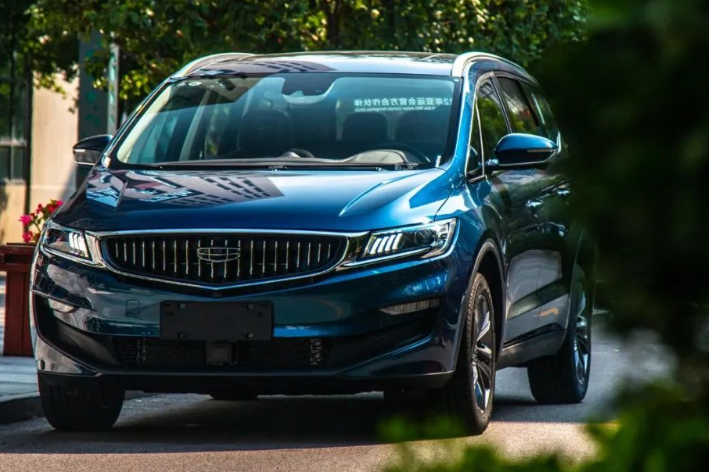 6座大空间MPV谁更值得入手？吉利嘉际对比五菱凯捷