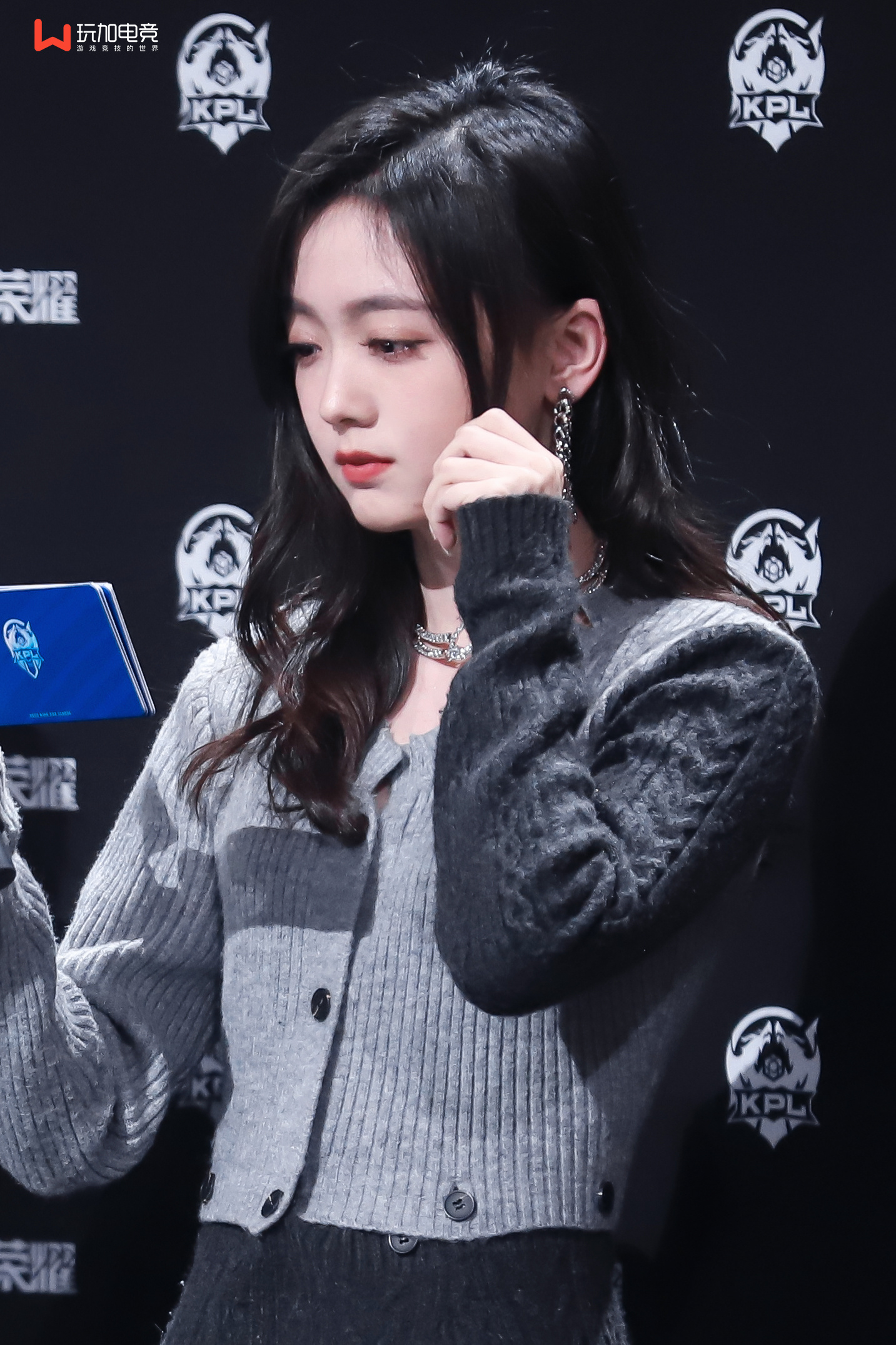 刀口返图:0326@灵儿chili__财经头条