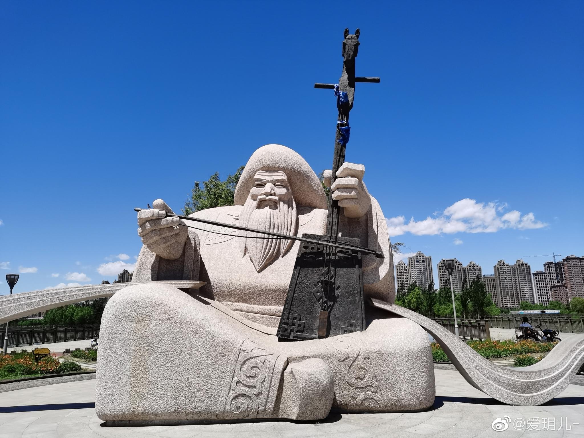 通辽市辽河公园拉马头琴老人雕塑以及蒙古族风情雕刻_高清图集_新浪网