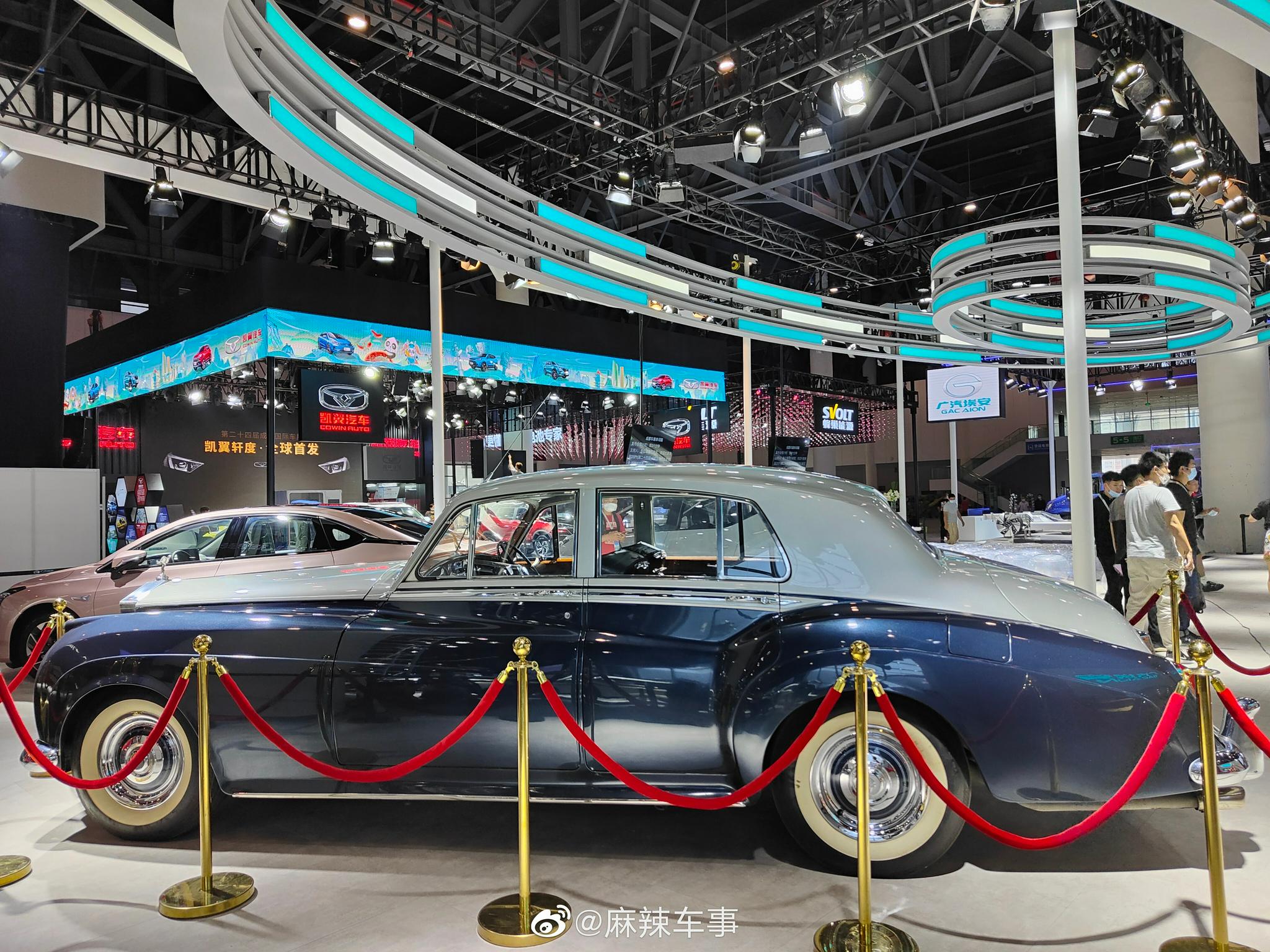 老爷车乱入广汽埃安展台 从最简单的 三轮车 开始