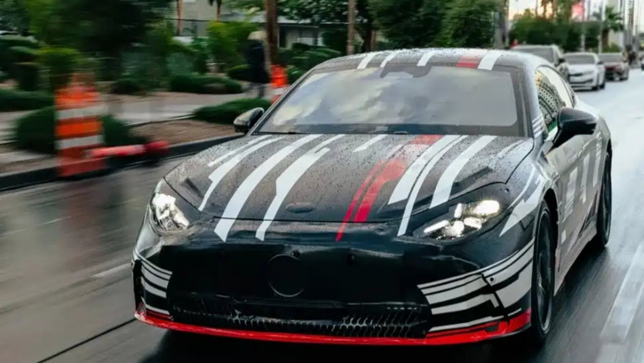 全新梅赛德斯-AMG GT四门电动<em>轿跑</em><em>车</em>低伪装实车亮相