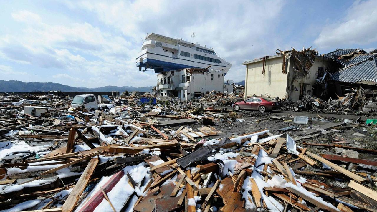 16日深夜日本人被強烈地震搖醒上百人死傷更可怕的還在後頭