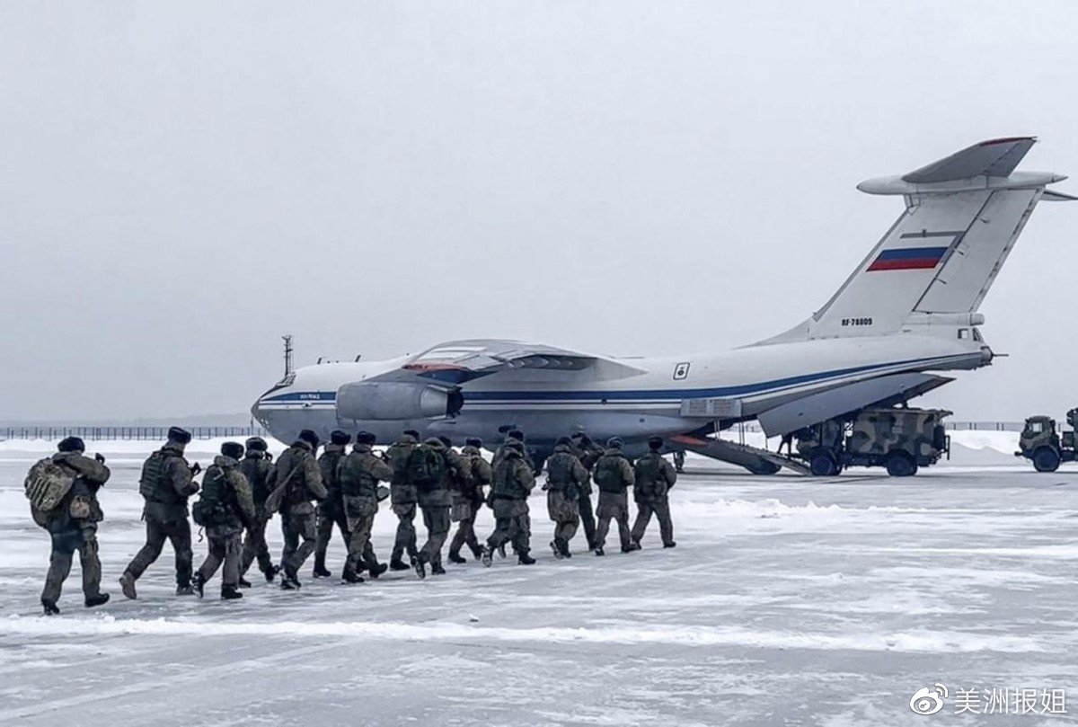 能动手就不嚷嚷！俄军闪电出击，零伤亡夺回机场，4000人直接投降休闲区蓝鸢梦想 - Www.slyday.coM