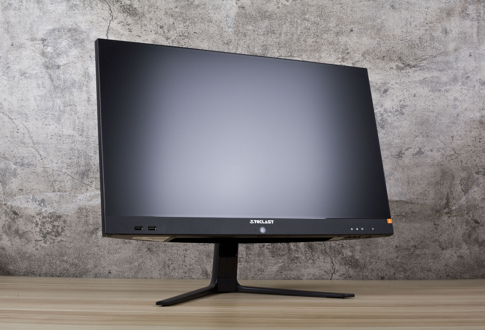 纤薄机身超窄边框设计办公网课台电c24一体机体验