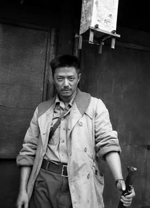 流量明星如何摘掉标签看看10年前的张译段奕宏就知道了