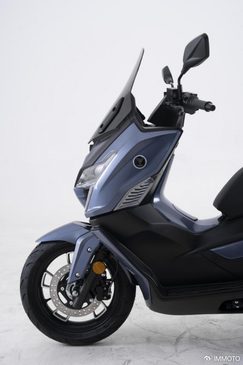 开启摩托车48v新混动时代voge无极机车sr150gth即将上市