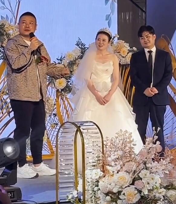 岳云鹏外甥婚礼说漏嘴差点透露三胎儿子