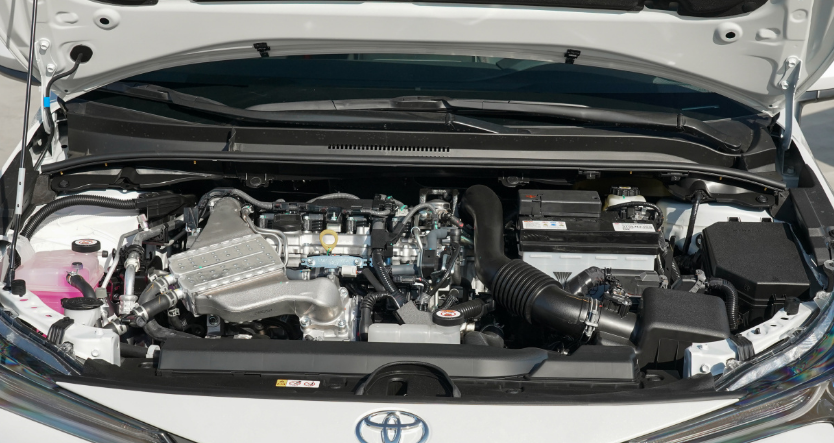 日系新人登场！本田型格对比丰田雷凌谁更值得买？