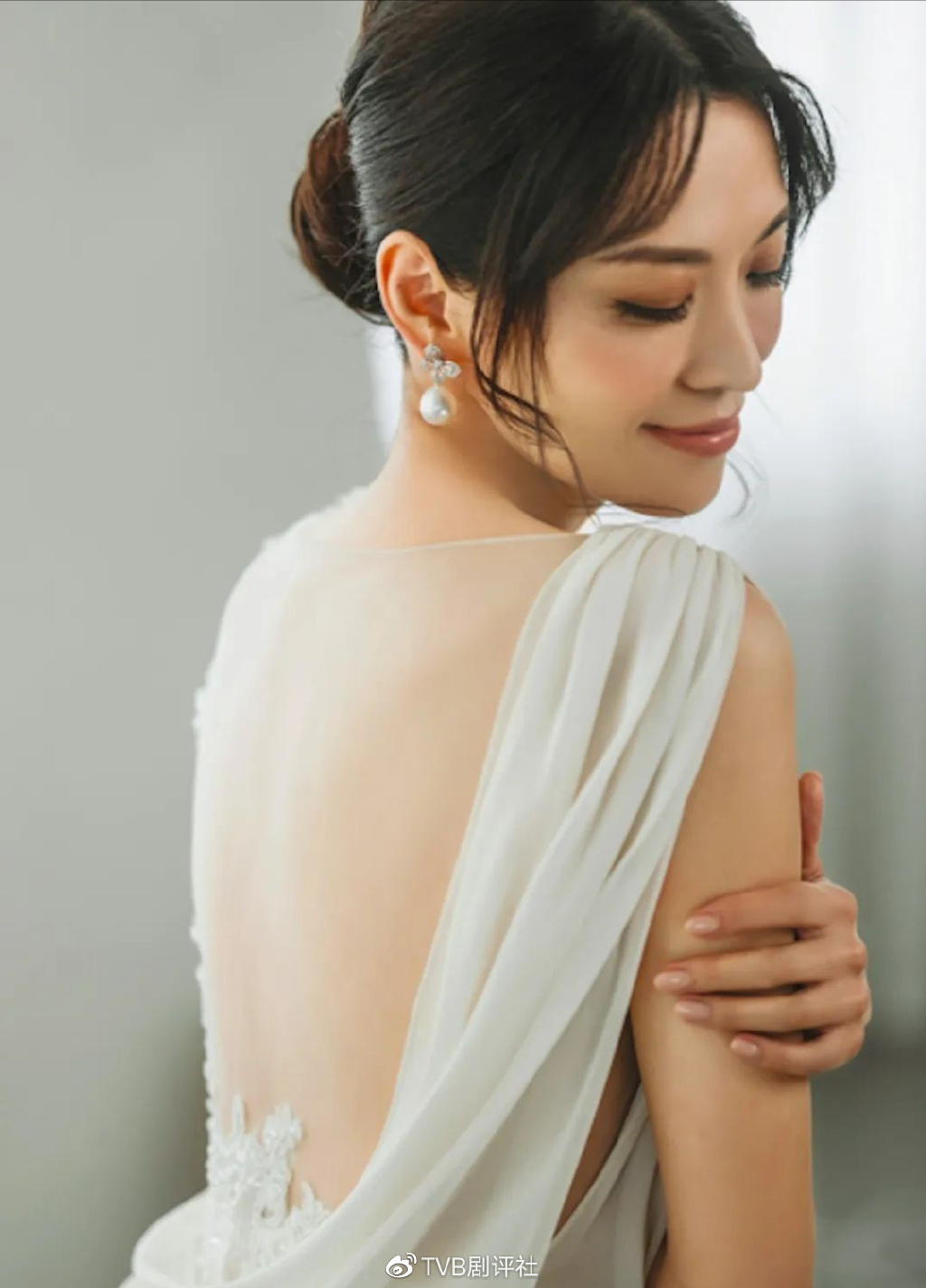 tvb花旦陈炜信心大增,直言很想拿视后奖项|回归|陈炜|颁奖礼_新浪新闻