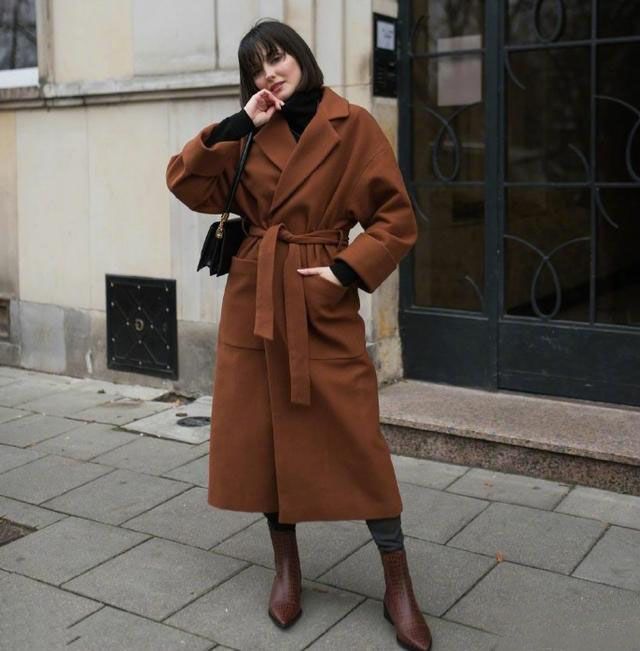 种混合暖色系,大家称之为焦糖色,作为近两年秋冬季颇为流行的服装颜色