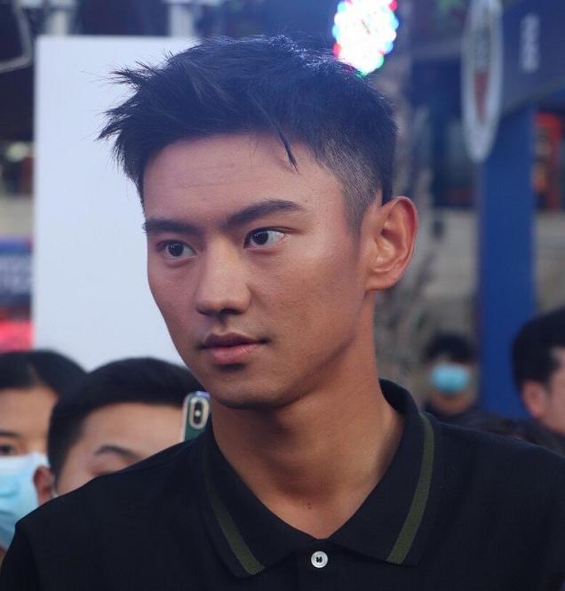 如今孙杨因为药检事件而被禁赛8年,从此消失在网友的视野中,而宁泽涛