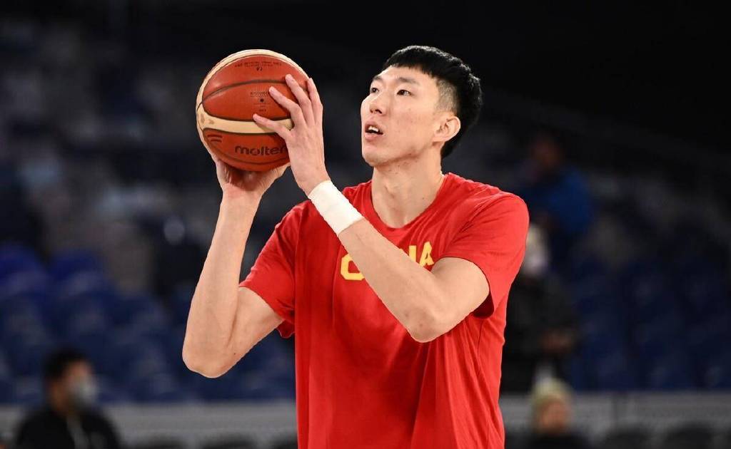 周琦恢复“自由身”引爆CBA悬念:他会让CBA再造新王朝的吧?