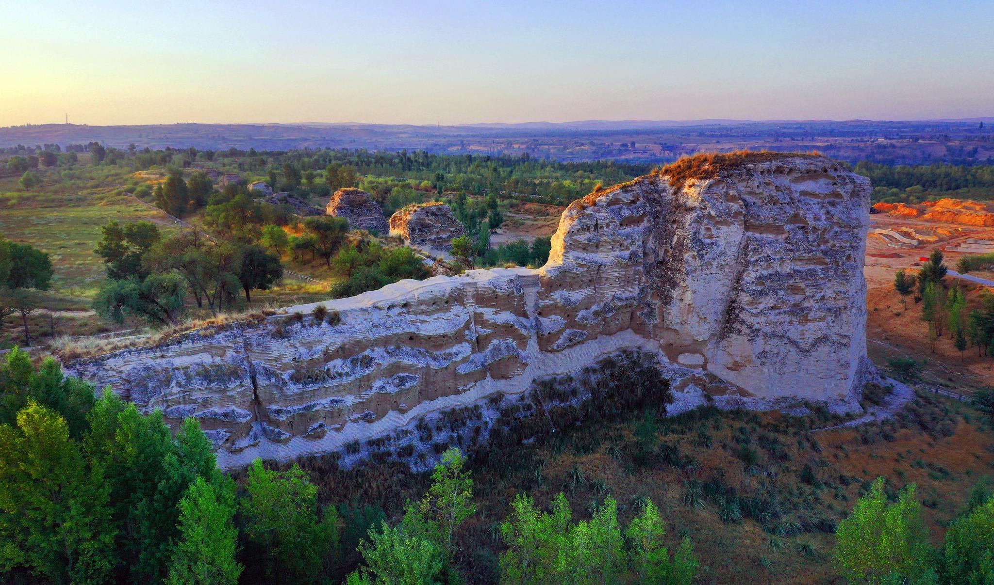 (环境)绿意盎然统万城