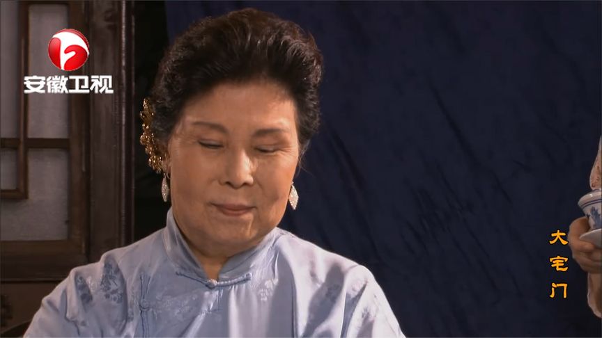 大宅门打麻将三缺一杨洁导演亲自上阵这段看的真过瘾