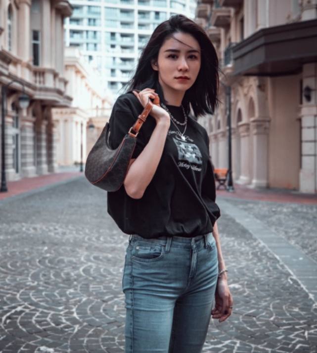 张馨月为证明腿长穿女团裤,看她秀出的身材后:秒懂林峯为何娶她