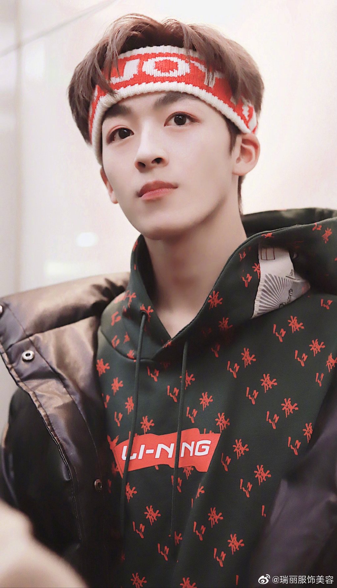 戴上发带,就是coolguy,你get到谁了?