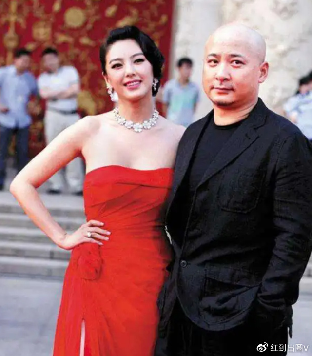 张雨绮新恋情曝光深夜与年下弟弟去酒吧嗨玩疑似在女方家过夜