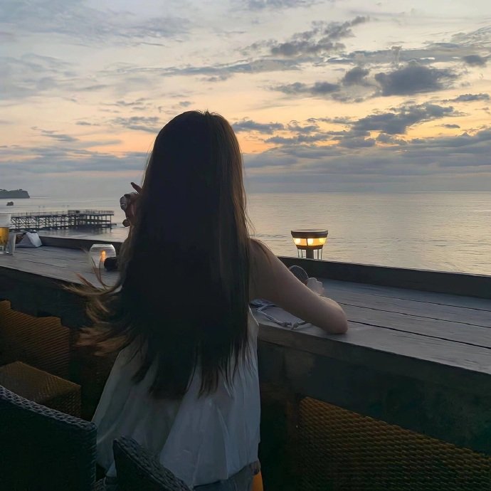 一组氛围感女生头像