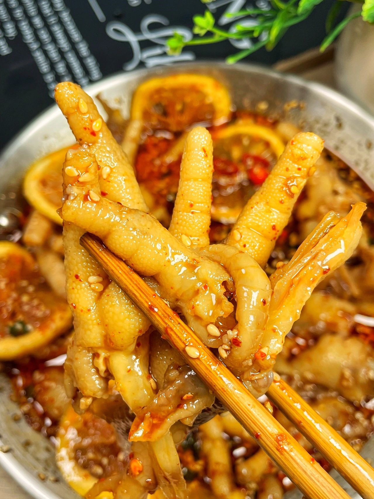 柠檬酸辣脱骨鸡爪