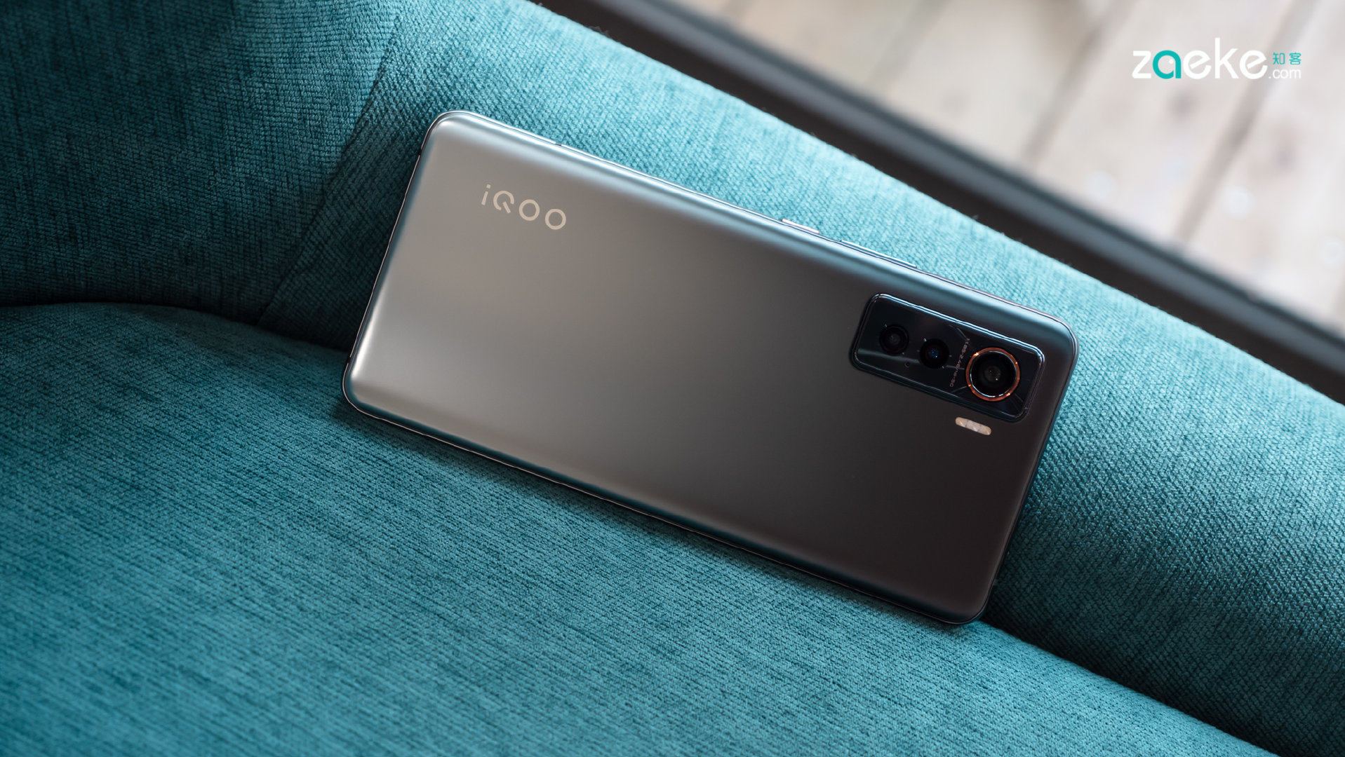 vivoiqoo5大变样当出色的游戏机遇见顶级相机