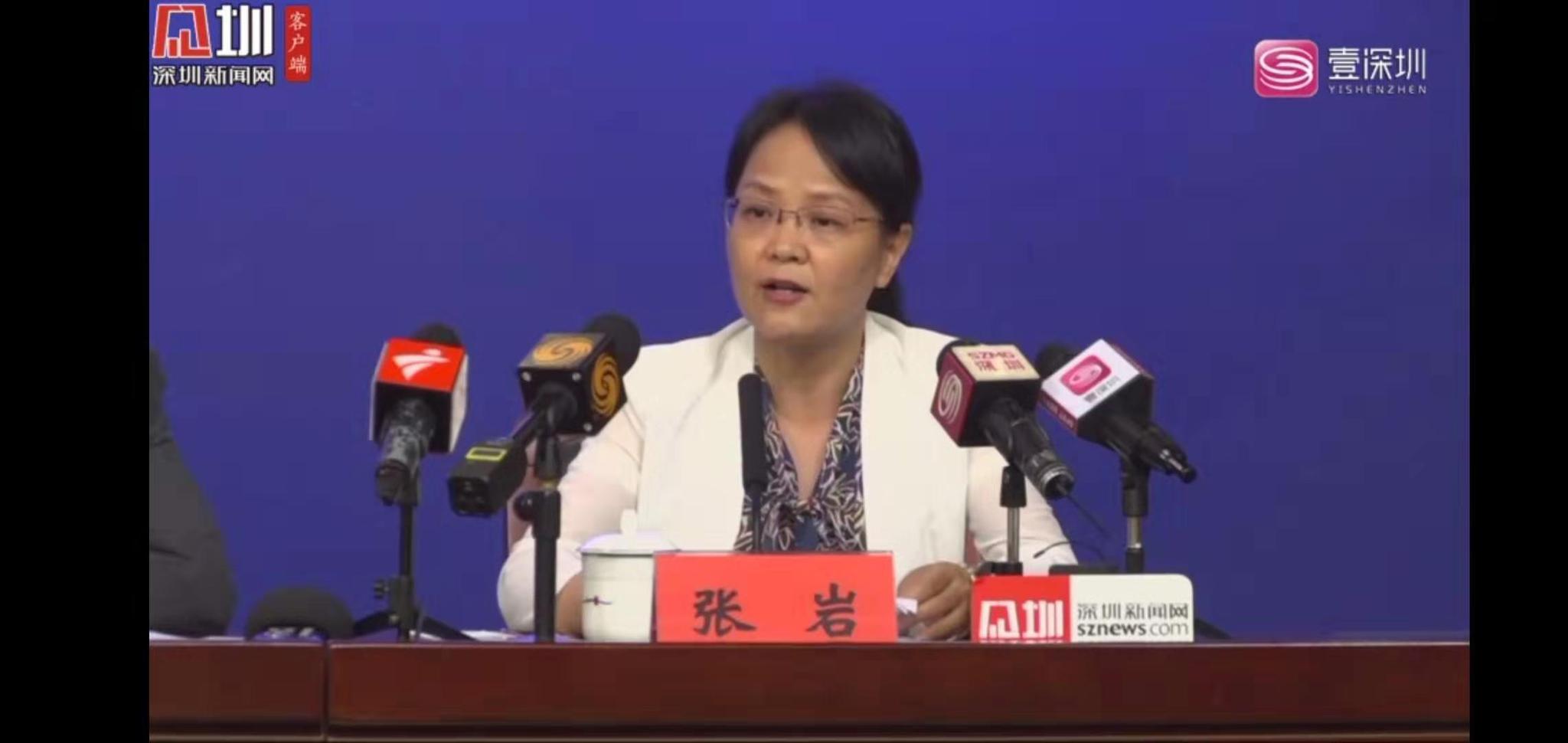 张岩表示,未能进馆的读者,首先可以通过"图书馆之城"和各馆网站,移动
