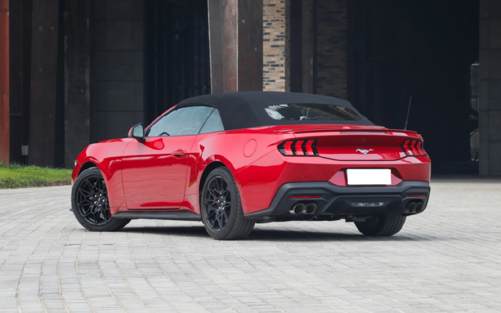全新福特mustang敞篷版将在今年6月正式上市