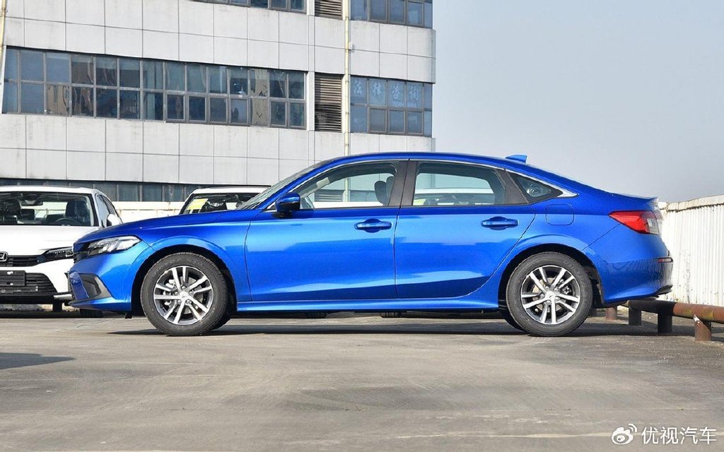 本田思域现最低仅7.99万起,曾经的平民"加价王"如今也不好卖?