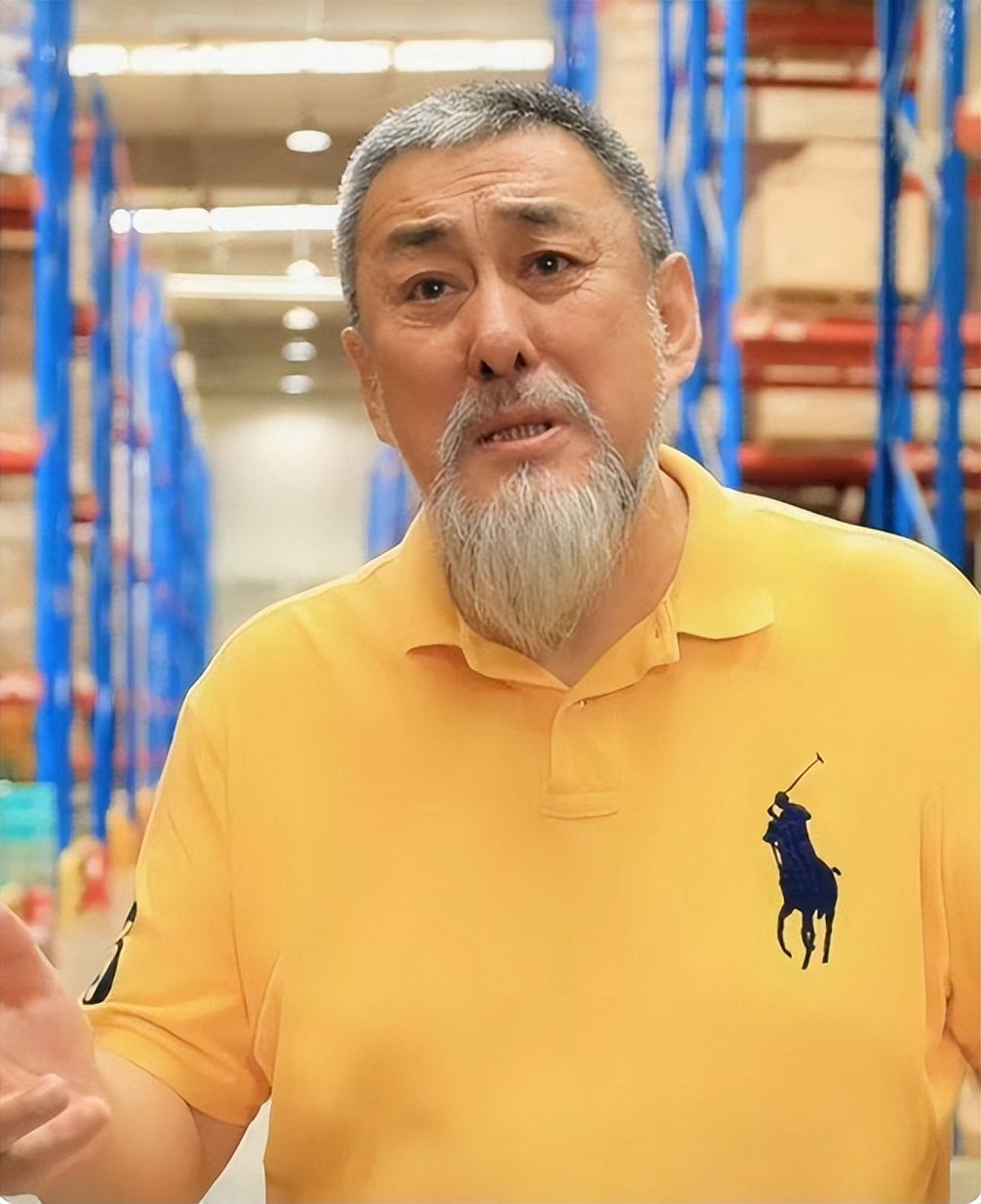 演员陆树铭因病去世,演活了关羽,与周星驰有矛盾,还曾被捕入狱__财经