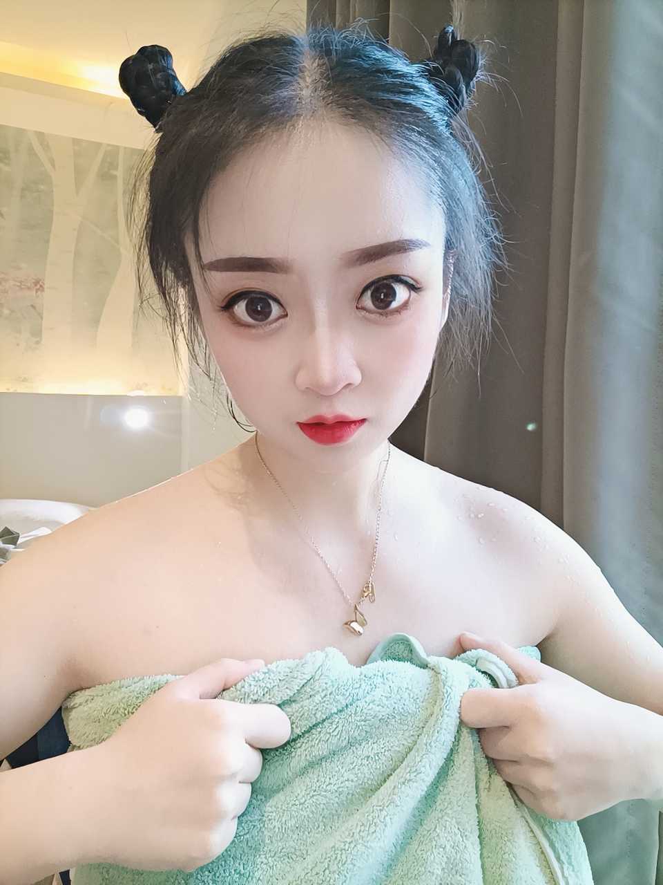 体重51kg.胸围38e……__财经头条