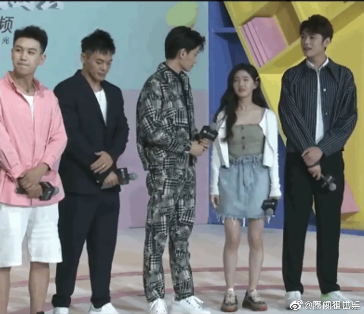 67《传闻中的陈芊芊》赵露思一米六,丁禹兮一米八,最萌身高差,却不