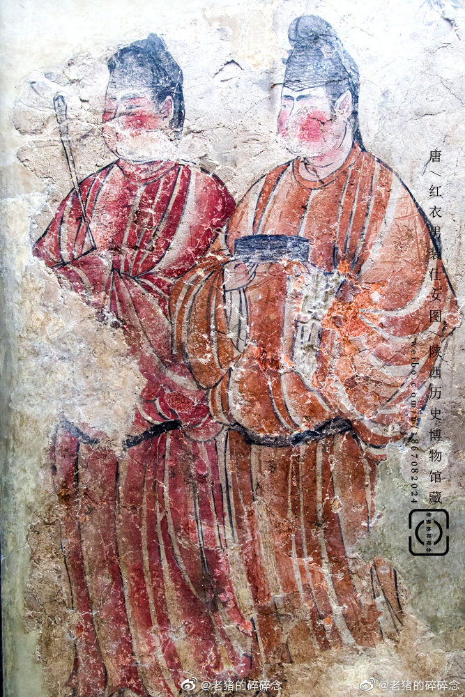 大唐的服饰受到胡人影响很深,如下图