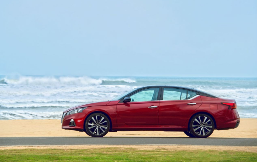 2021款天籁新增双色车身,多项配置,增量不增价,年轻人最爱