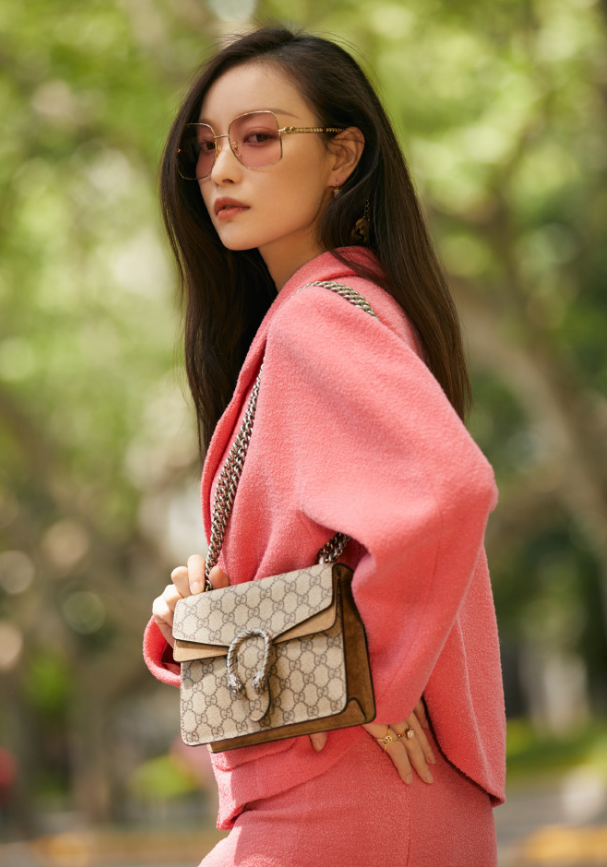 倪妮真是个人间gucci穿粉色套装又美又飒这气质太高级了