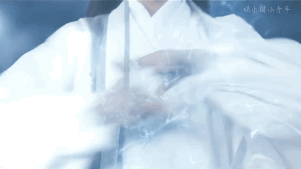大家被谁的施法手势帅到了呢， 屏幕前的我已经开始偷偷学习了__财经头条