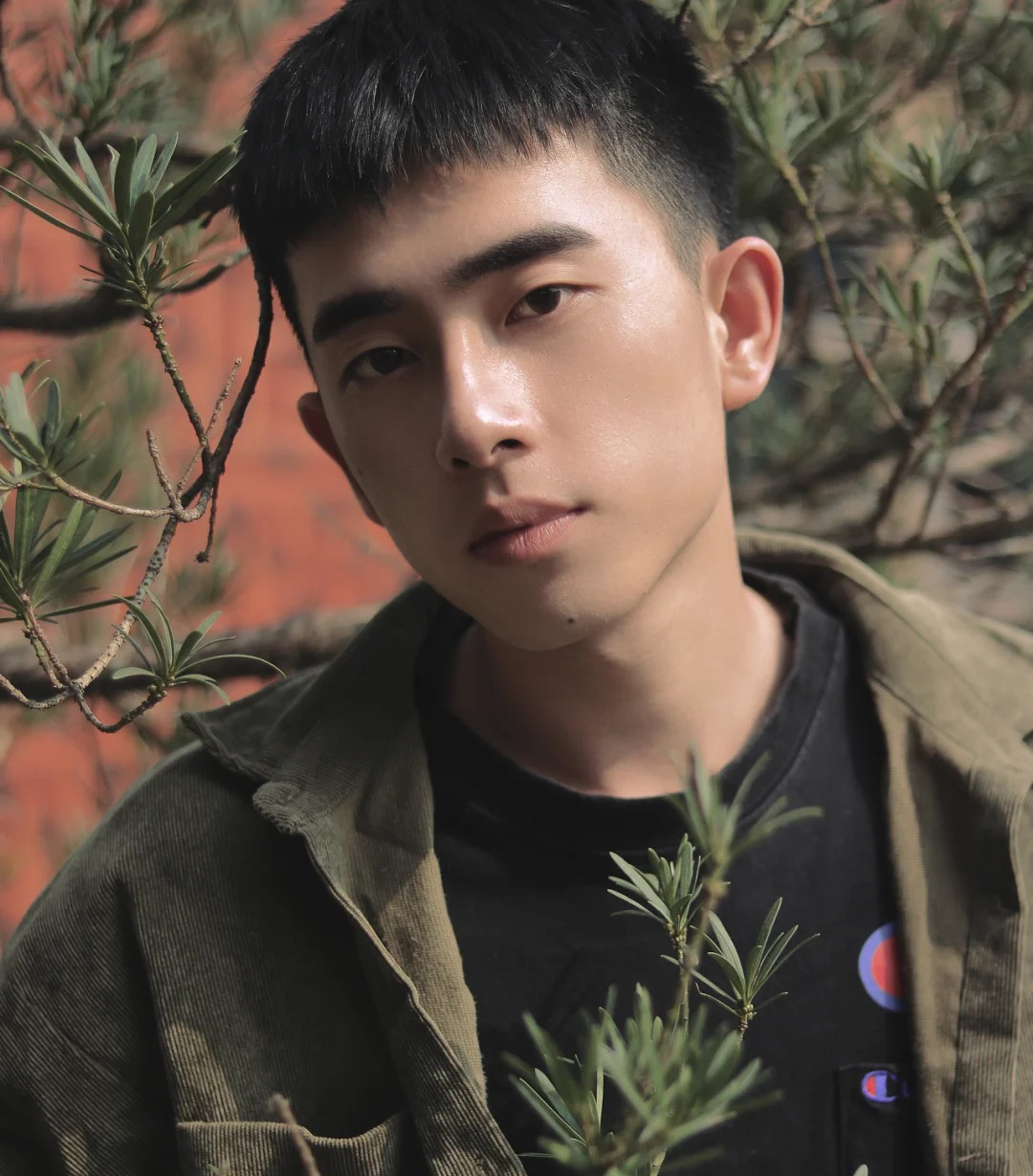 "初恋脸"男生,少年感十足. 学生时代应该很多人喜欢这种吧