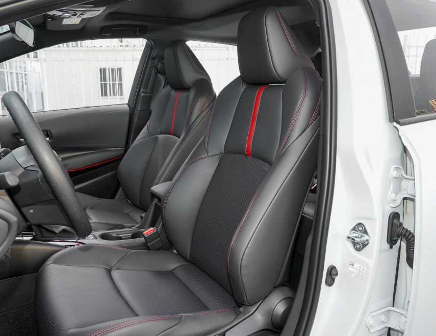 日系新人登场！本田型格对比丰田雷凌谁更值得买？