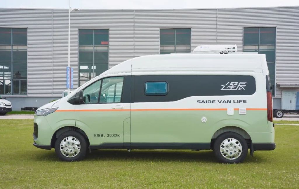 0t柴油发动机底盘:依维柯聚星底盘车辆尺寸:5364×2090×2640mm